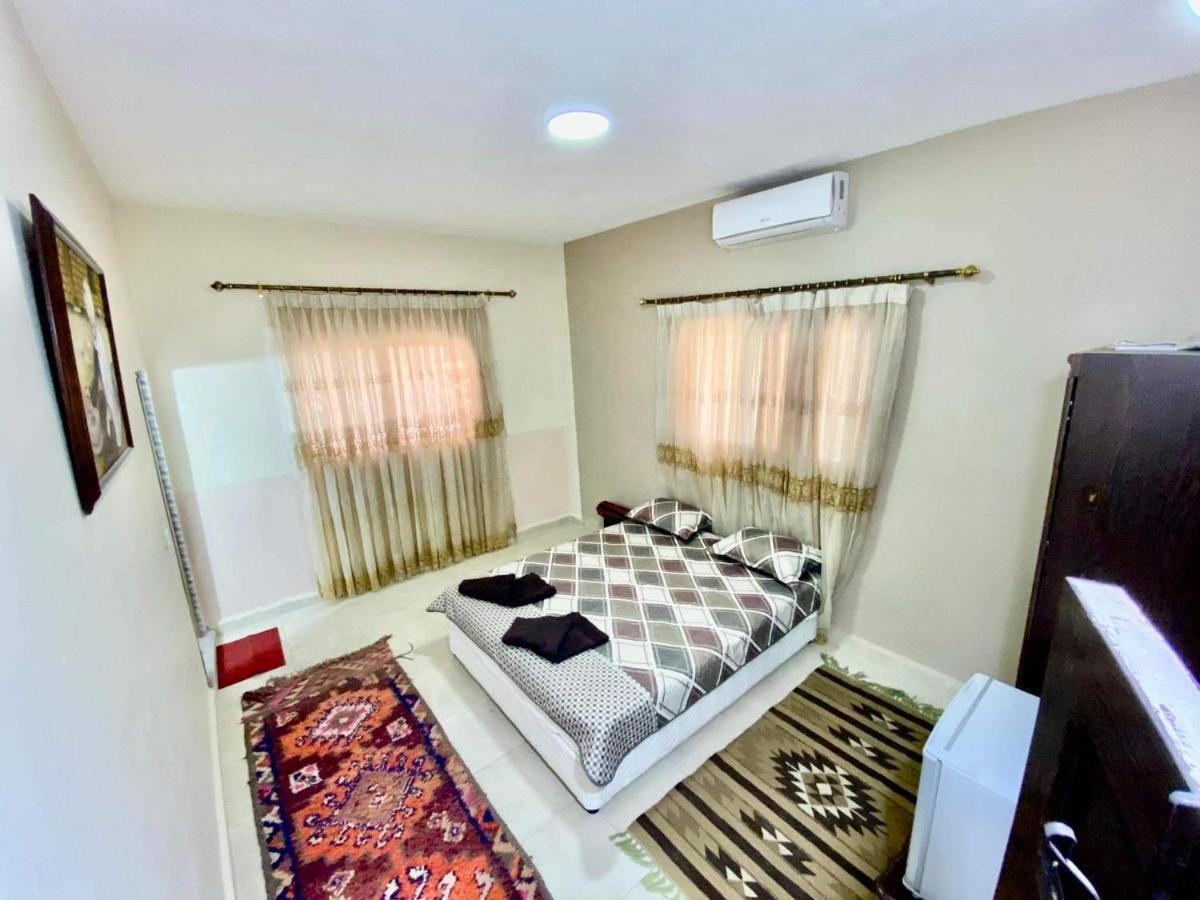 Petra View Flat Hotel Wadi Musa Ngoại thất bức ảnh