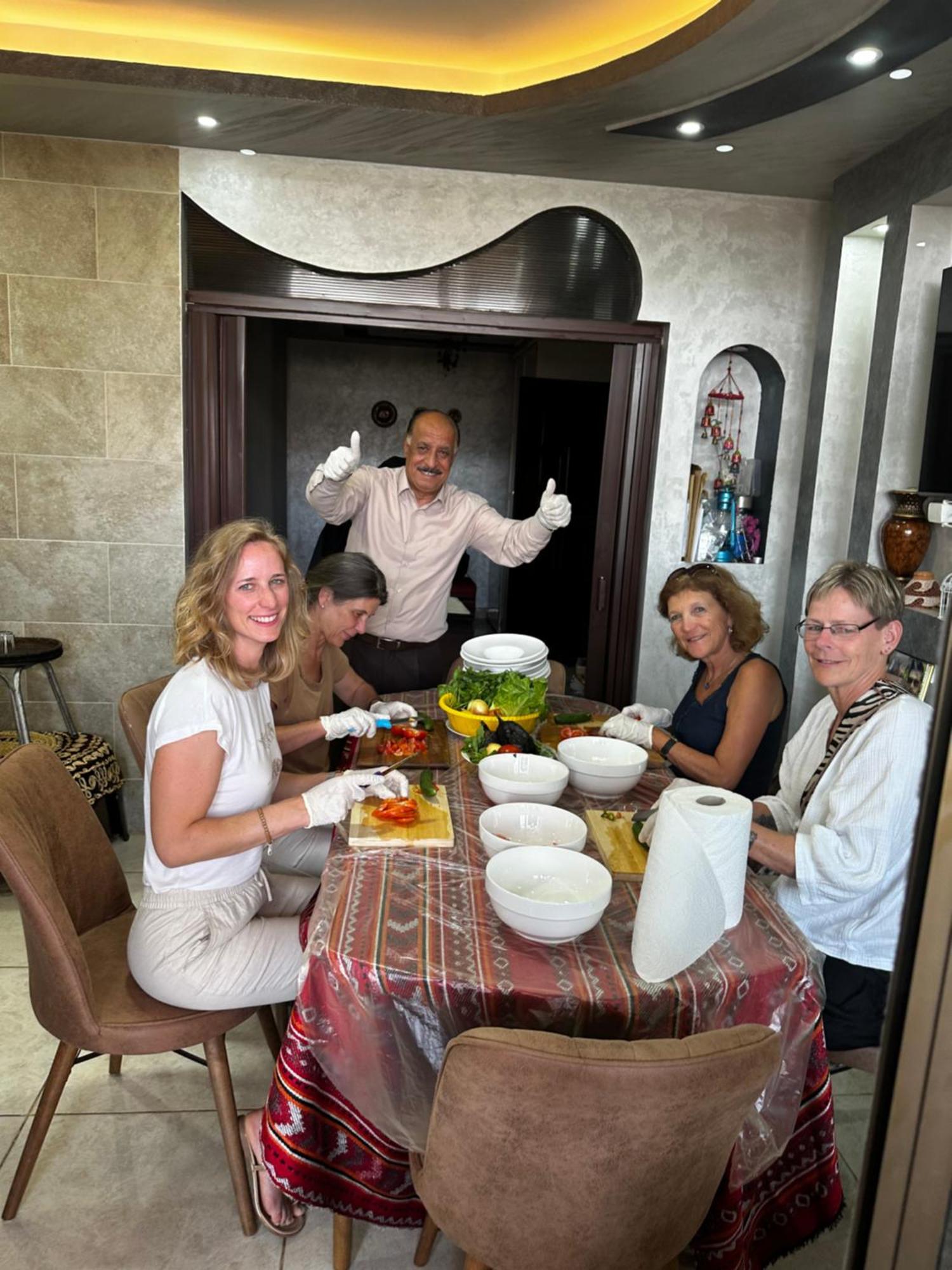 Petra View Flat Hotel Wadi Musa Ngoại thất bức ảnh
